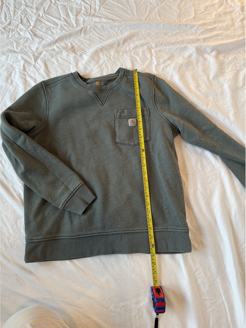 Carhartt Relaxed Fit Crewneck Sweatshirt with Chest Pocket, Size Large